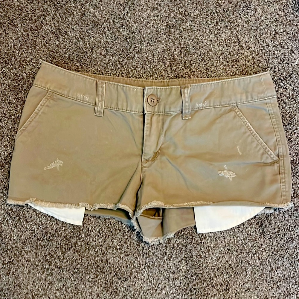 London Jeans (from Victoria Secrets) sz4 Tan Shorts Super Cute!